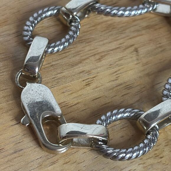 Silver tone women’s large chunky chain bracelet with decorative links - Picture 2 of 6